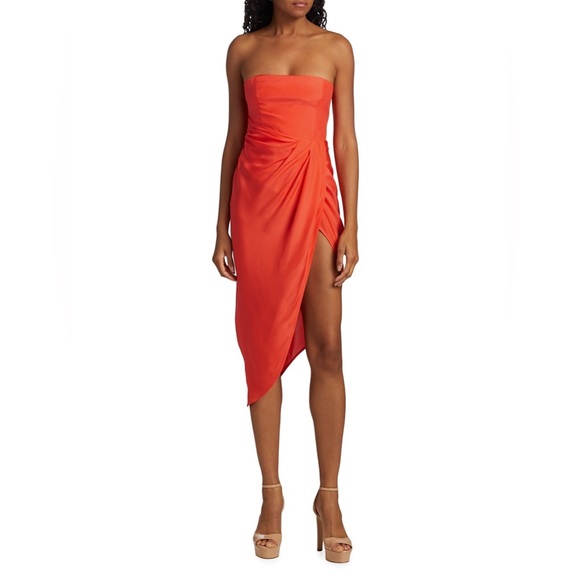 Gauge81
Lica Strapless Draped Asymmetric Dress - Picture 3 of 11